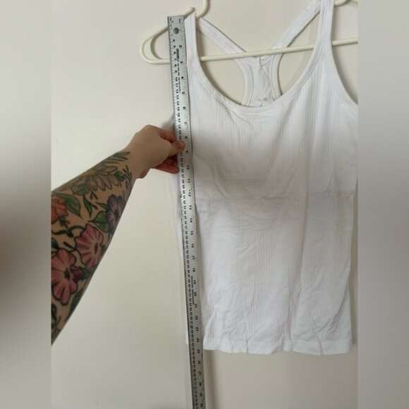 NWOT Lululemon Lululemon Ebb To Street TankHeathered White Size 8 - Picture 5 of 9